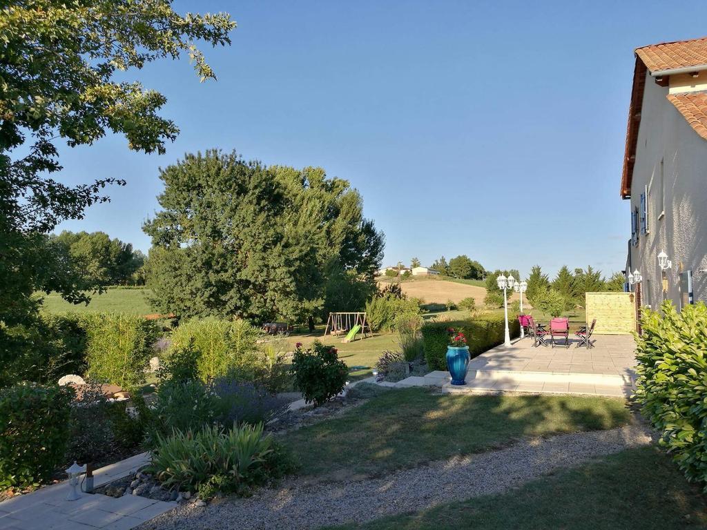 Bed and Breakfast Domaine 3 Soleils Labastide-de-Lévis Exterior foto